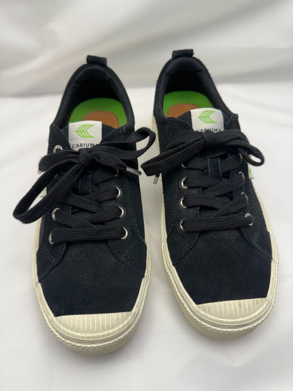 Cariuma Black Suede OCA Low Lace Up Sneakers Size 9